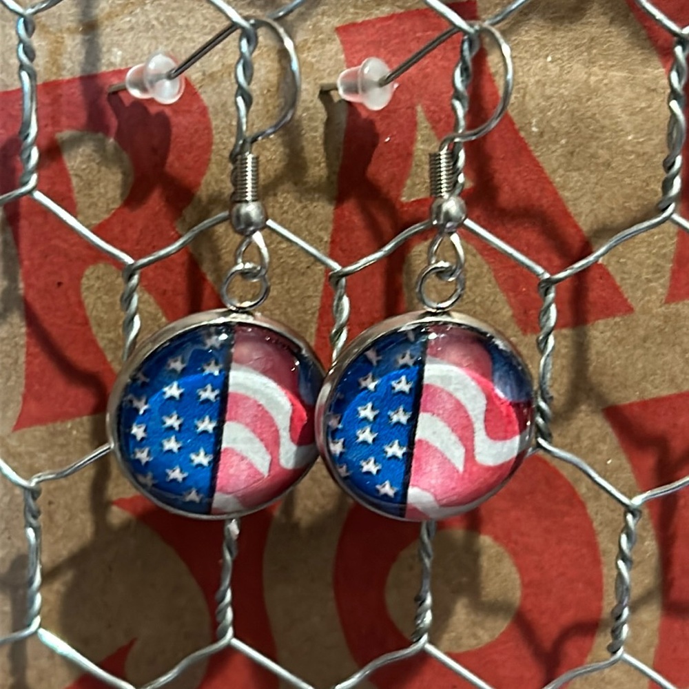 Trader Joe’s earrings 16mm American flag sticker